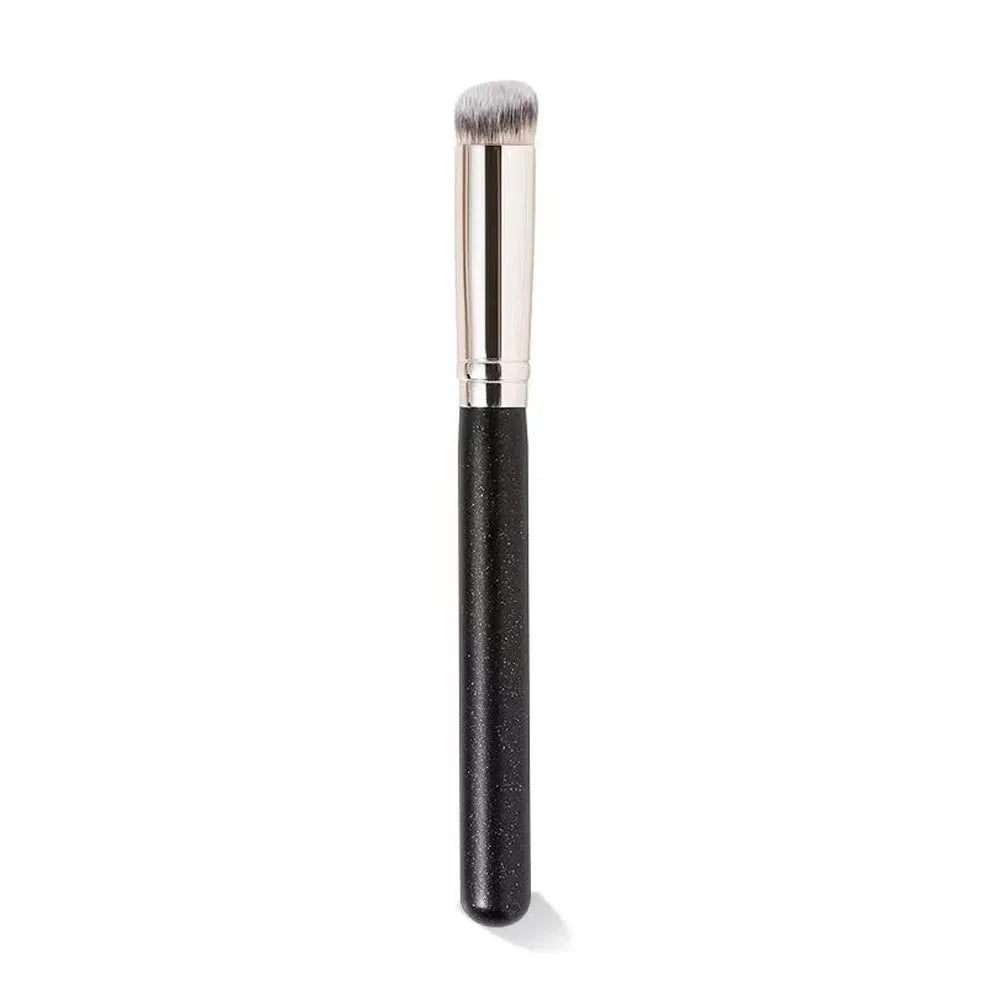 Colored Clay Undereye Corrector